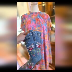 Floral Embroidered Blue Boots